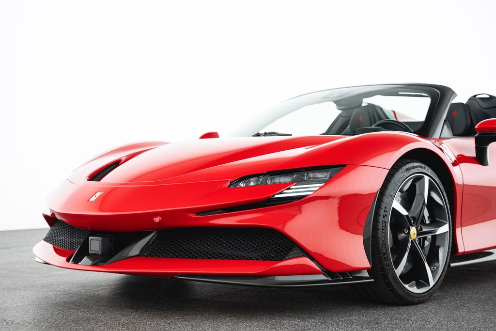 Ferrari SF90 2025