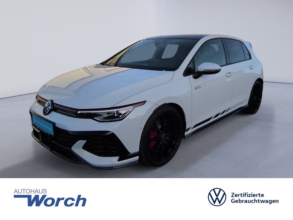 Volkswagen Golf 2025
