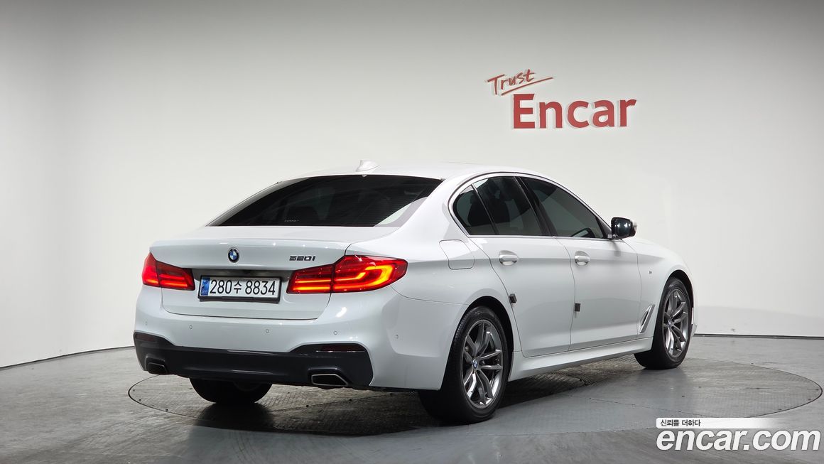 BMW 5-Series 2020