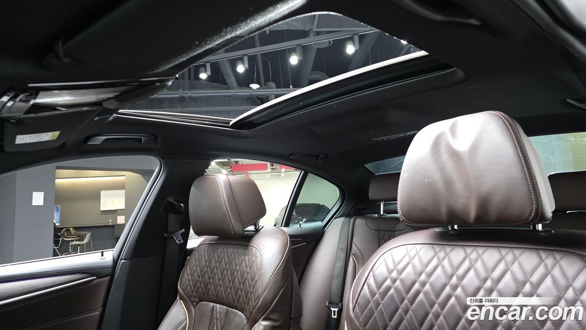 BMW 5-Series 2020