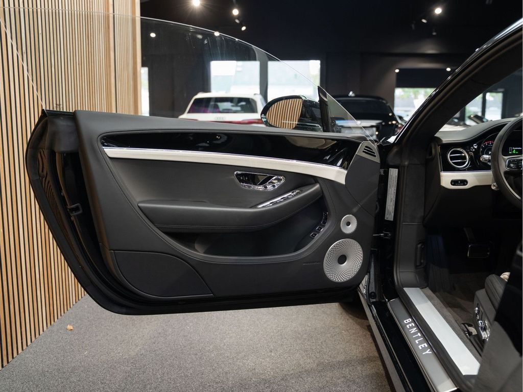 Bentley Continental GT 2025