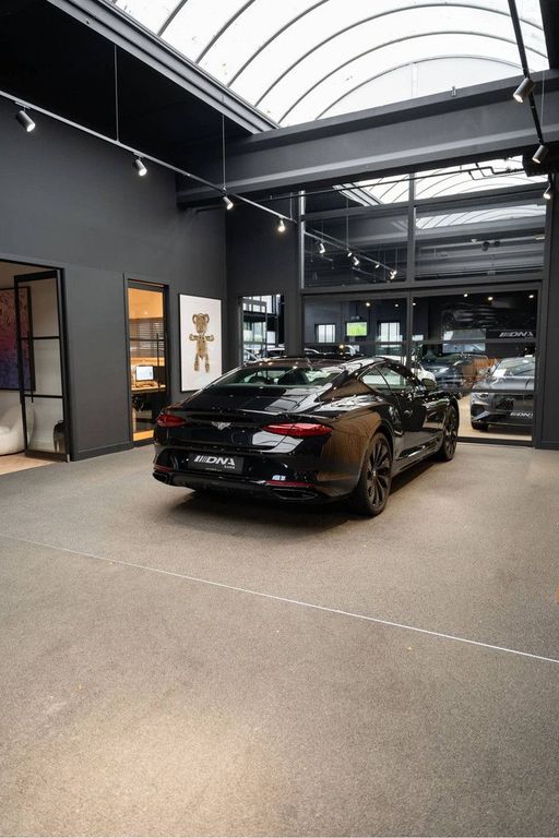 Bentley Continental GT 2025