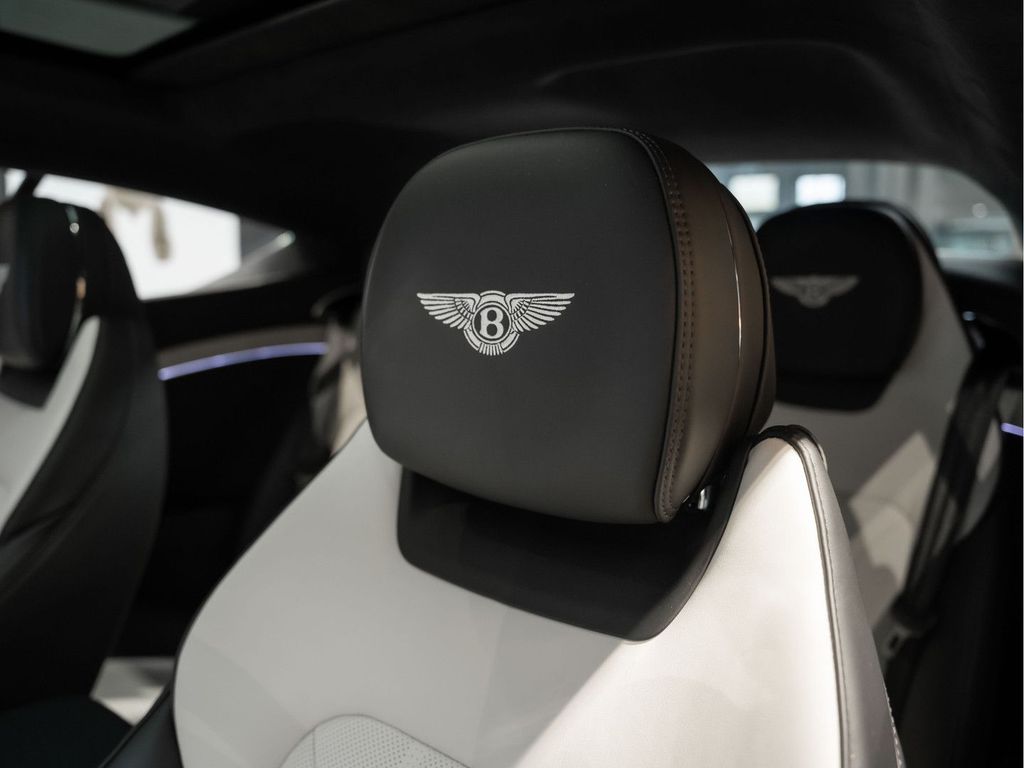 Bentley Continental GT 2025