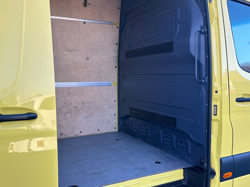 Mercedes-Benz Sprinter 2021