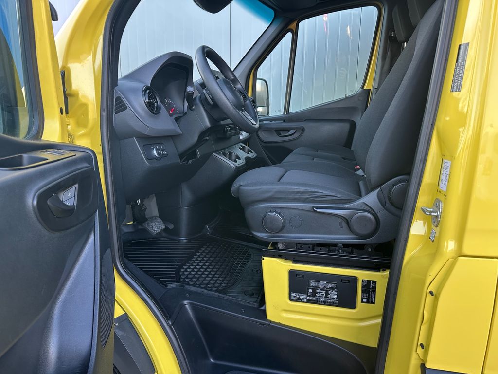 Mercedes-Benz Sprinter 2021