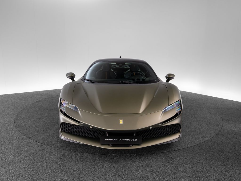 Ferrari SF90 2022