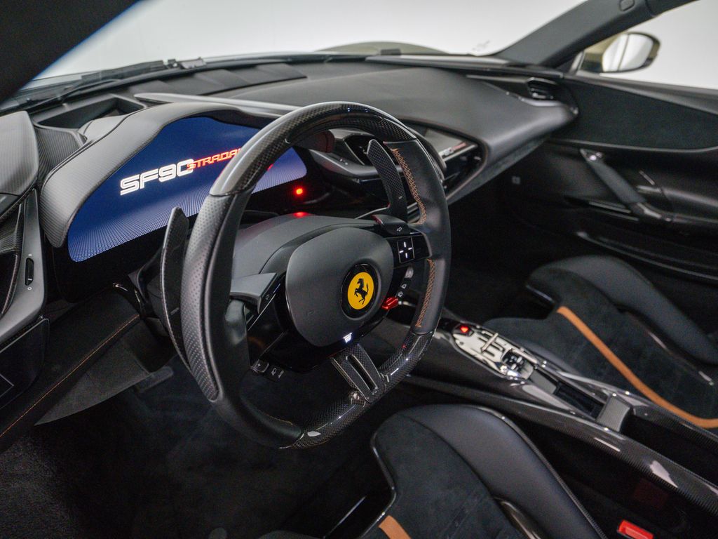 Ferrari SF90 2022