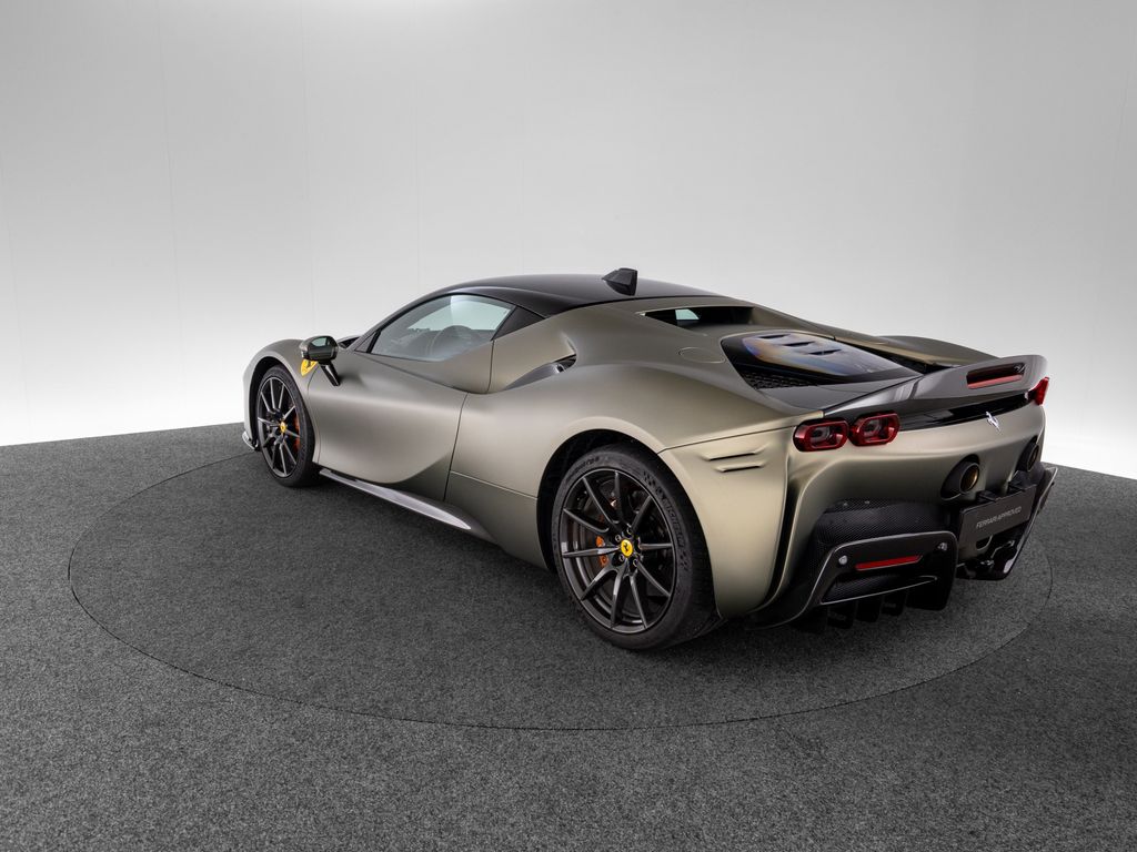 Ferrari SF90 2022