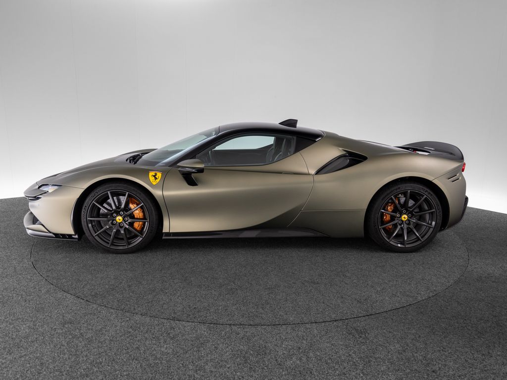 Ferrari SF90 2022