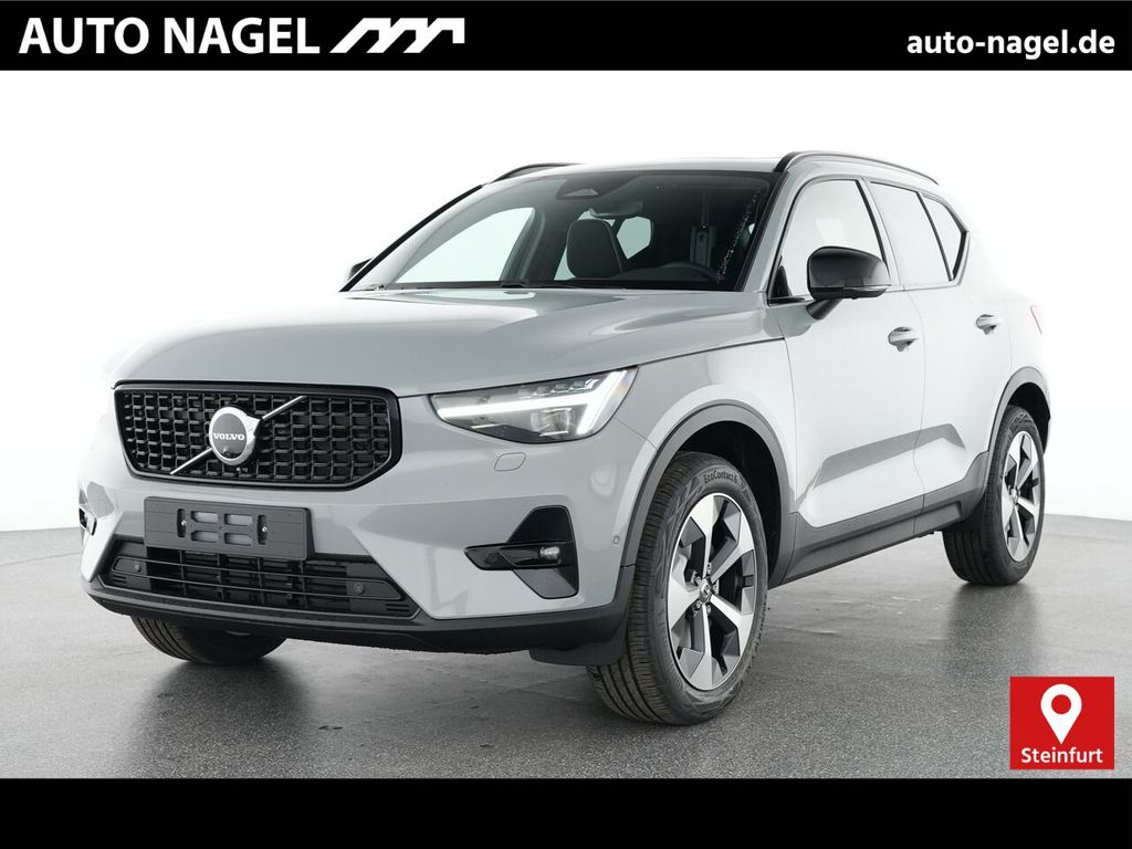 Volvo XC40 2025