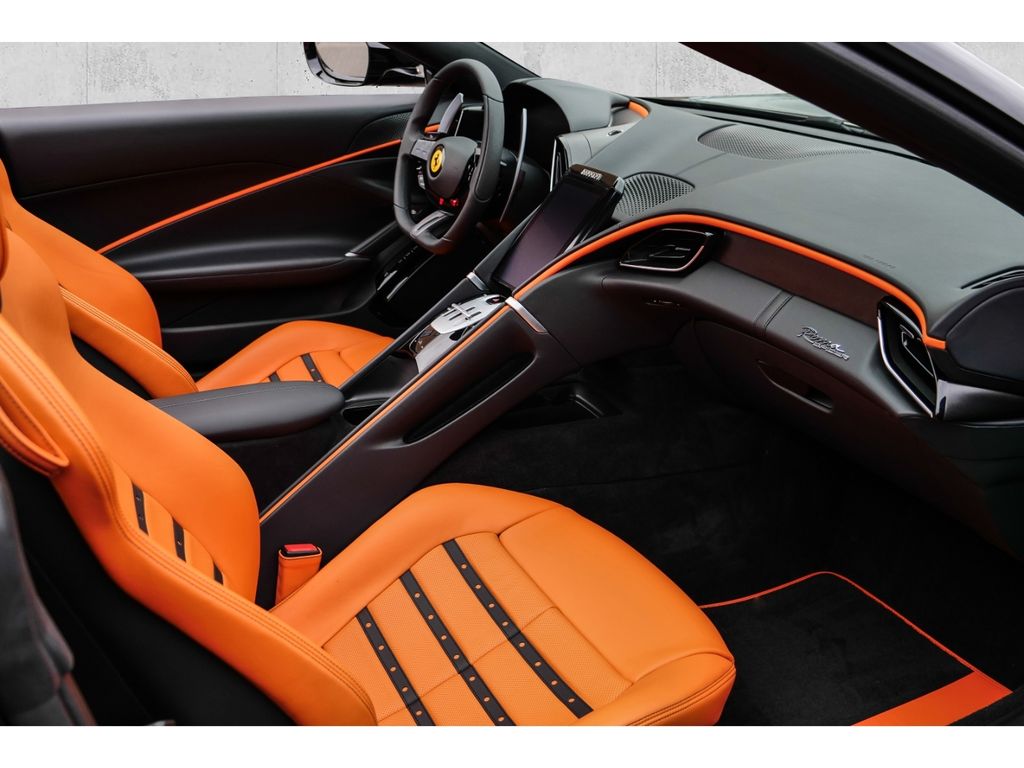 Ferrari Roma 2025