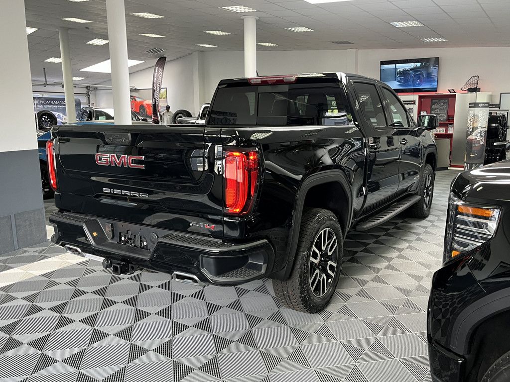 GMC Sierra