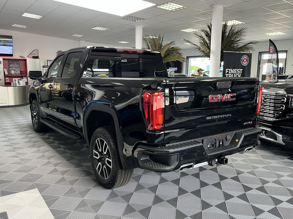 GMC Sierra