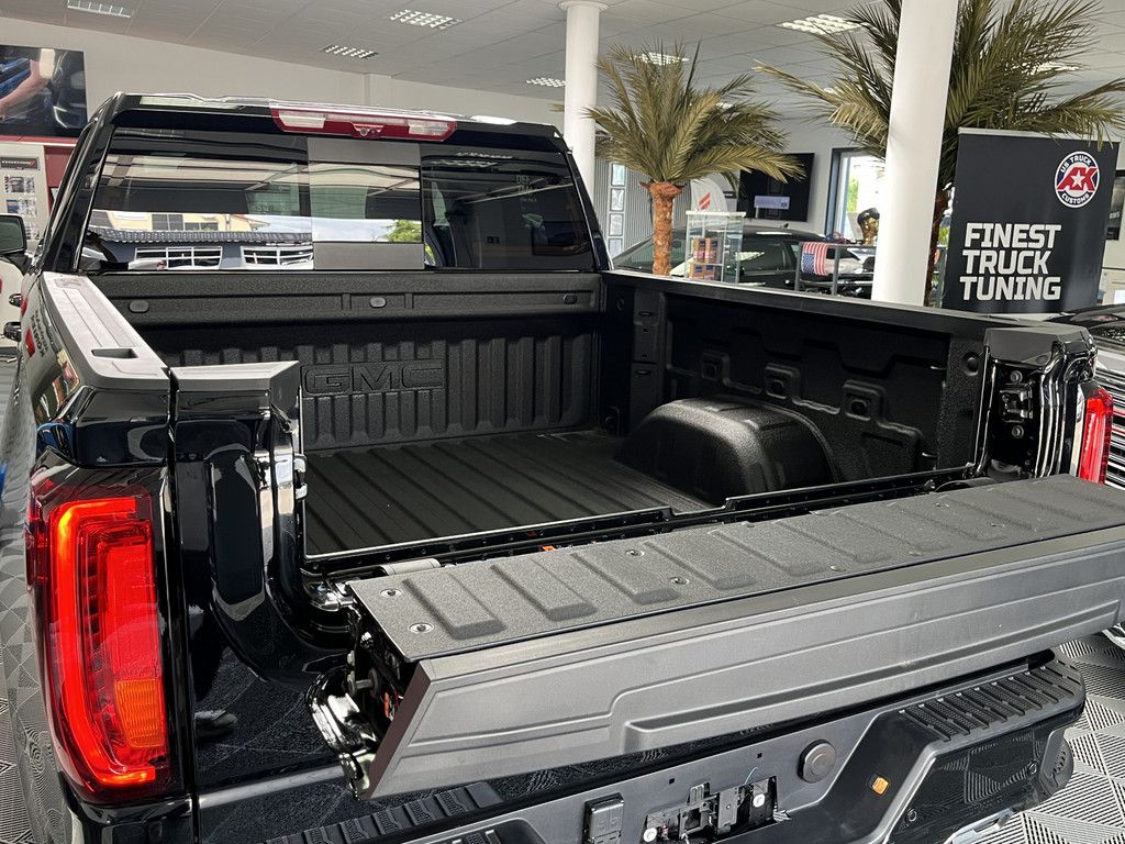 GMC Sierra