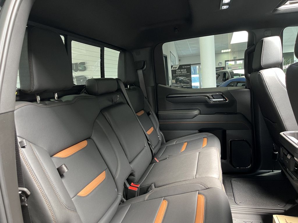 GMC Sierra