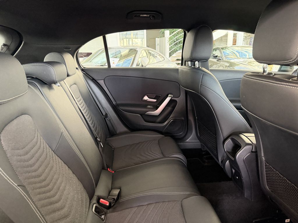 Mercedes-Benz A 180 2024