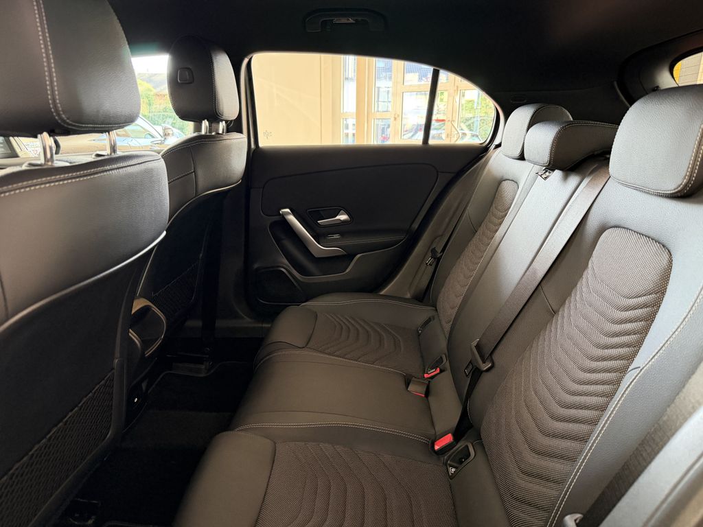 Mercedes-Benz A 180 2024