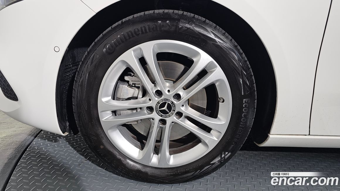 Mercedes-Benz A-Class 2025