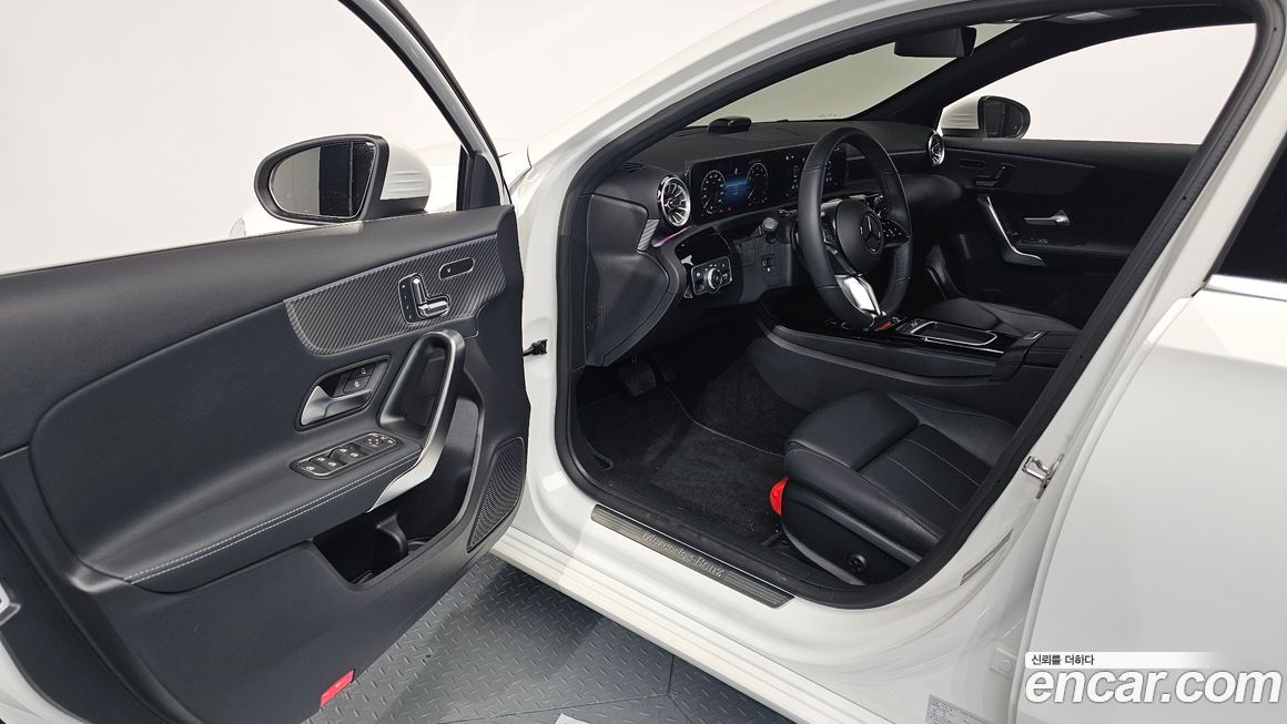 Mercedes-Benz A-Class 2025