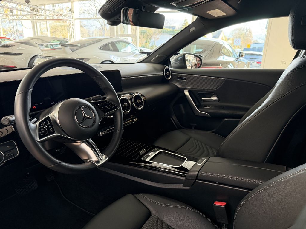 Mercedes-Benz A 180 2024