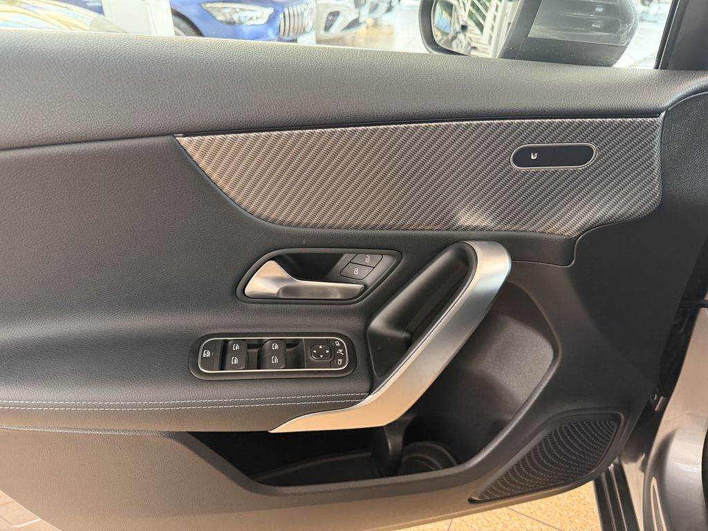 Mercedes-Benz A 180 2024