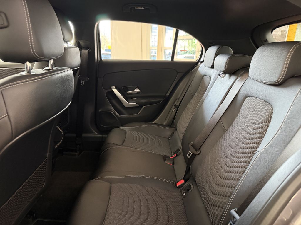 Mercedes-Benz A 180 2024