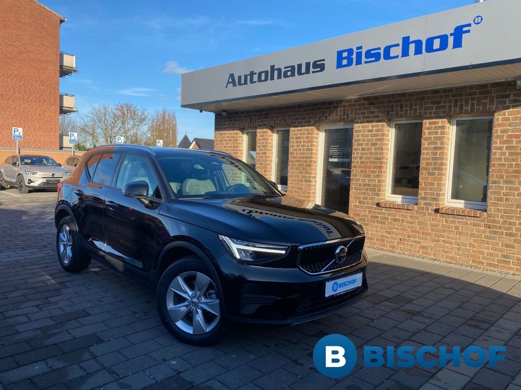 Volvo XC40 2025