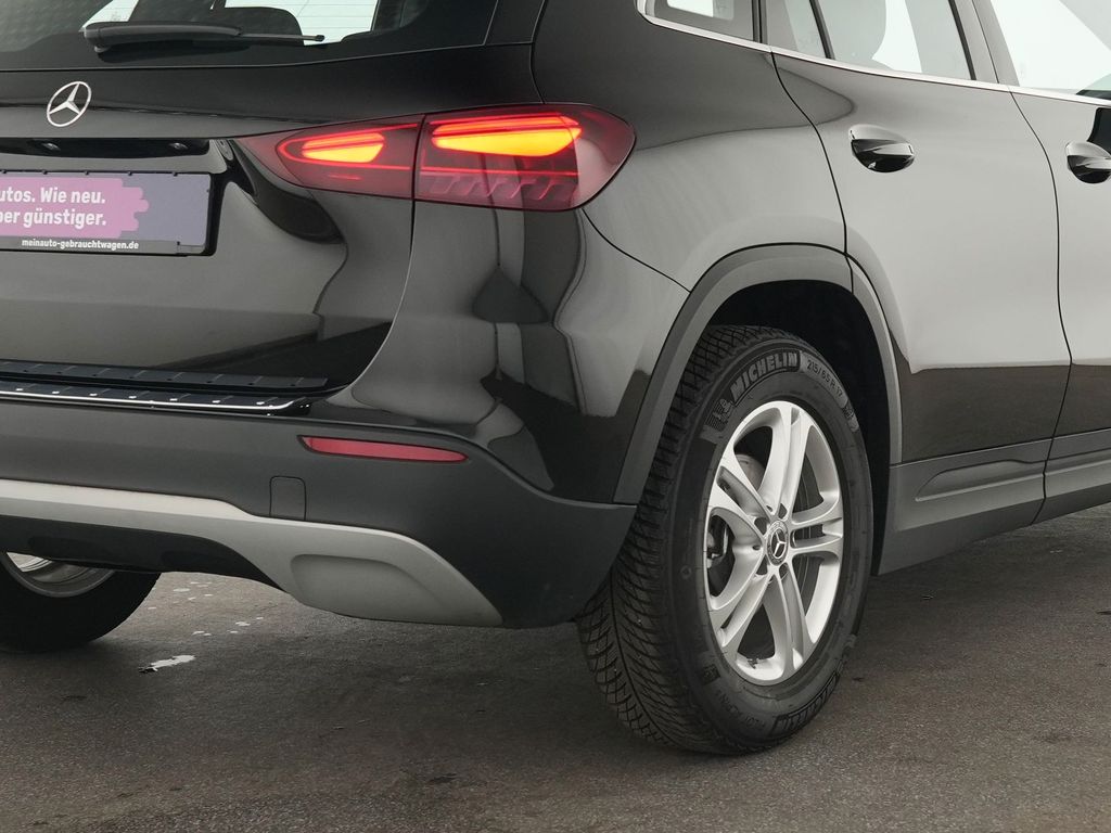 Mercedes-Benz GLA 180 2024