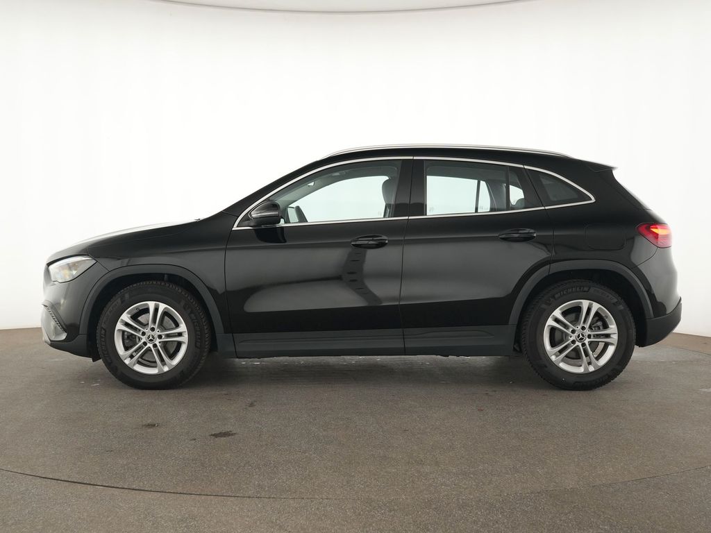 Mercedes-Benz GLA 180 2024