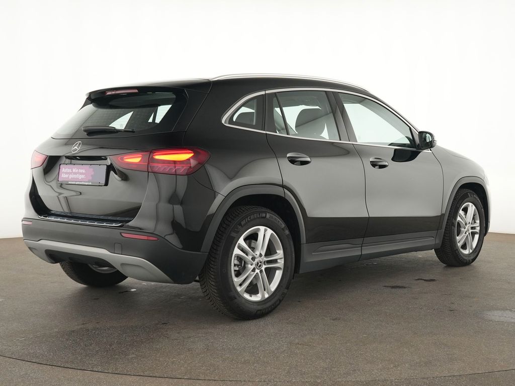 Mercedes-Benz GLA 180 2024