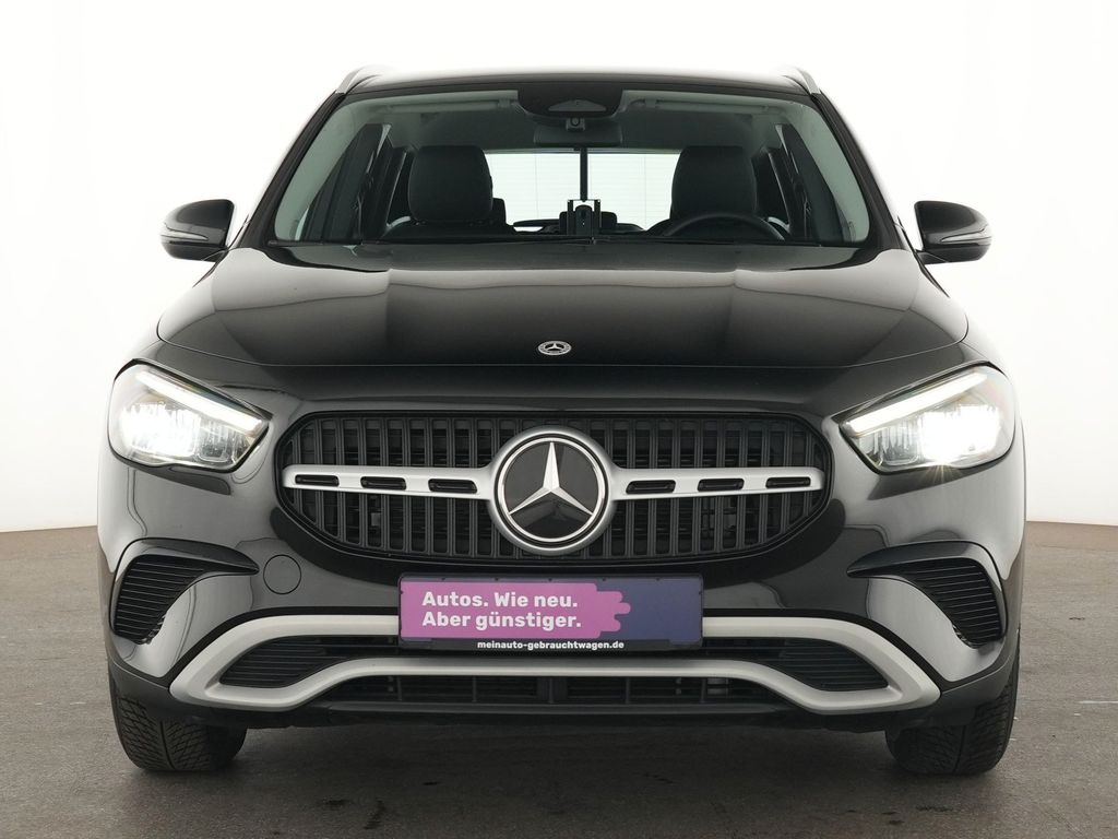 Mercedes-Benz GLA 180 2024