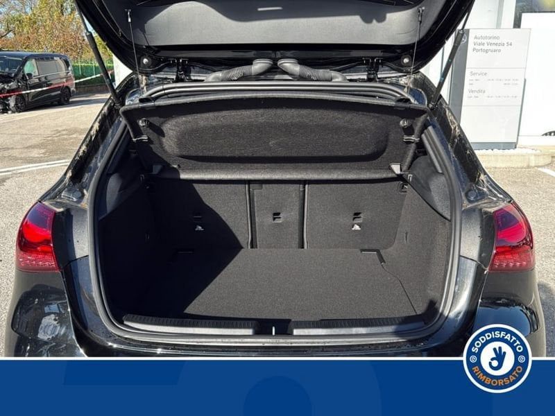 Mercedes-Benz A 180 2025