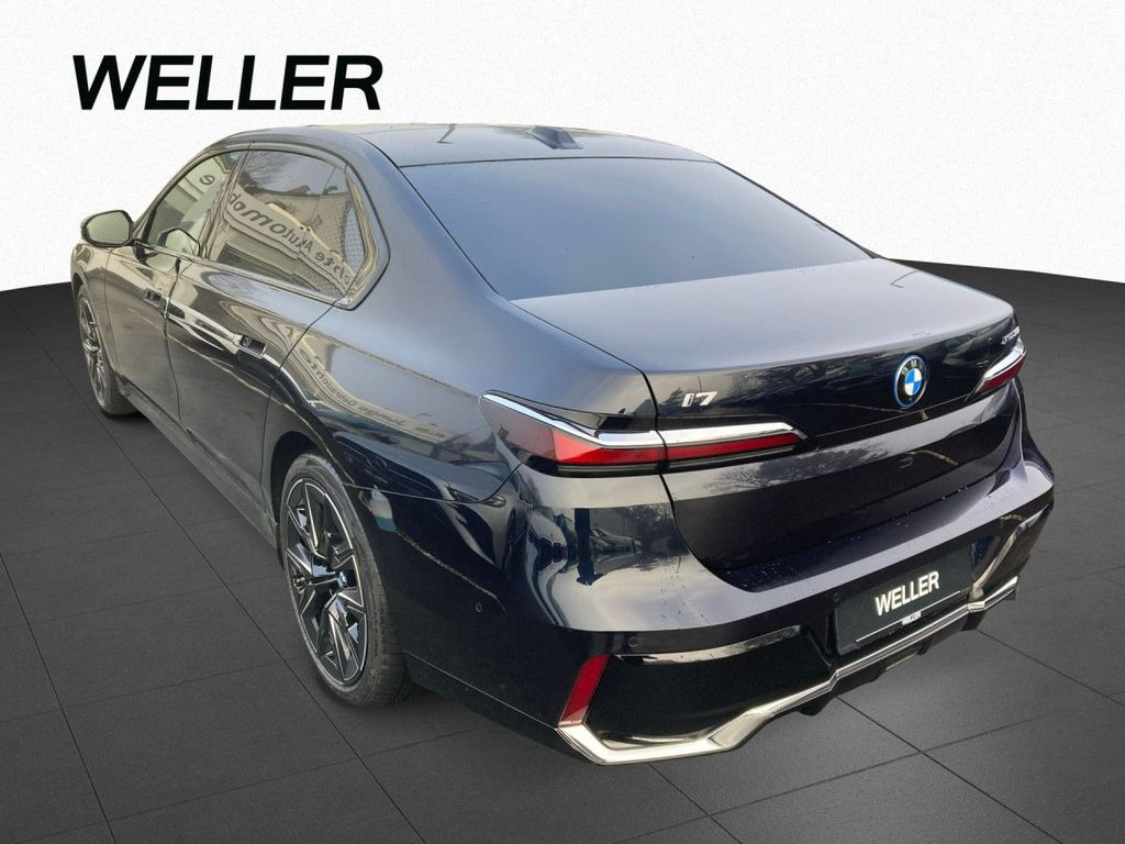 BMW i7 2024
