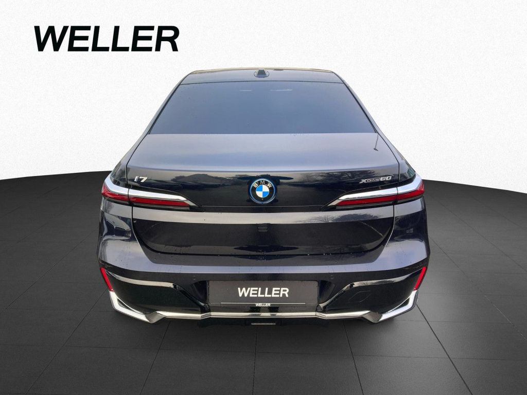 BMW i7 2024