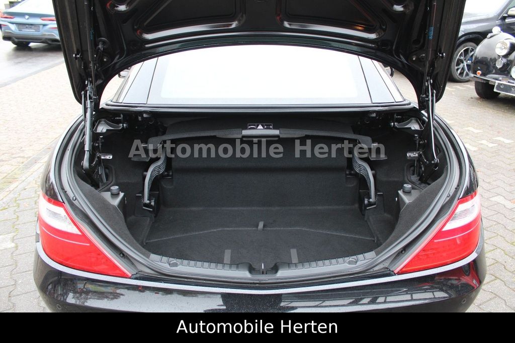 Mercedes-Benz SLK 200 2011