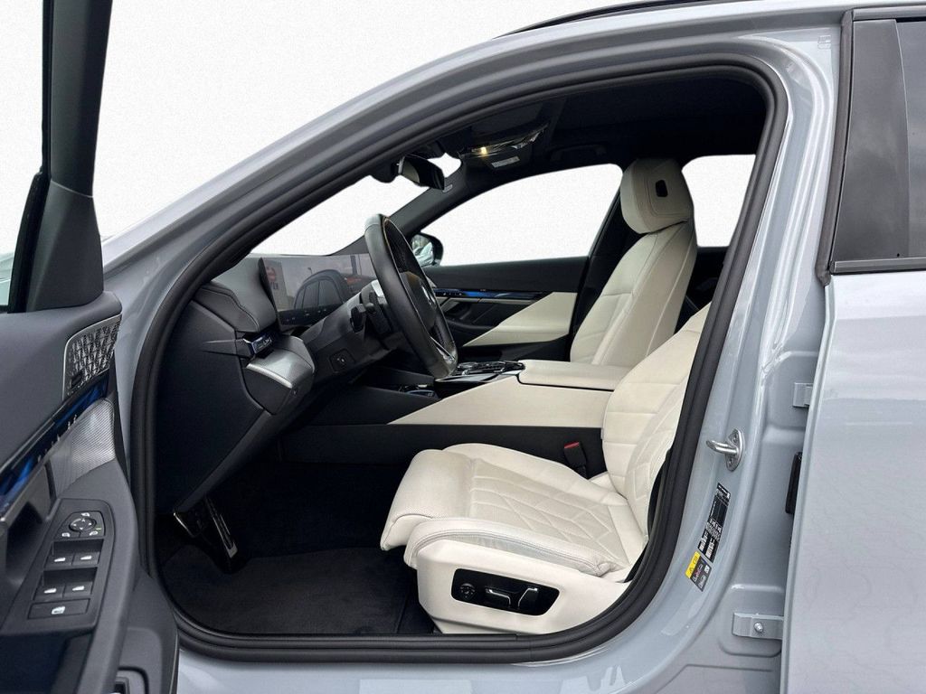 BMW i5 2024