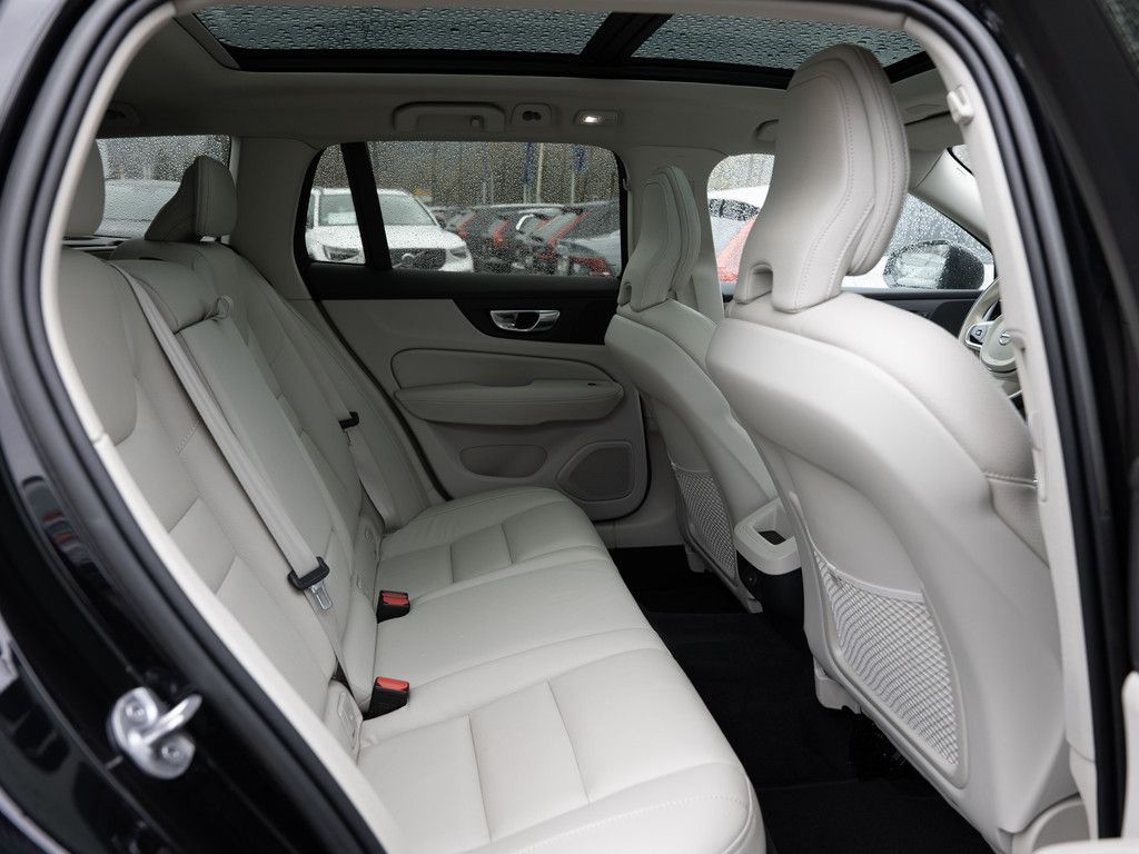 Volvo V60 Cross Country 2022