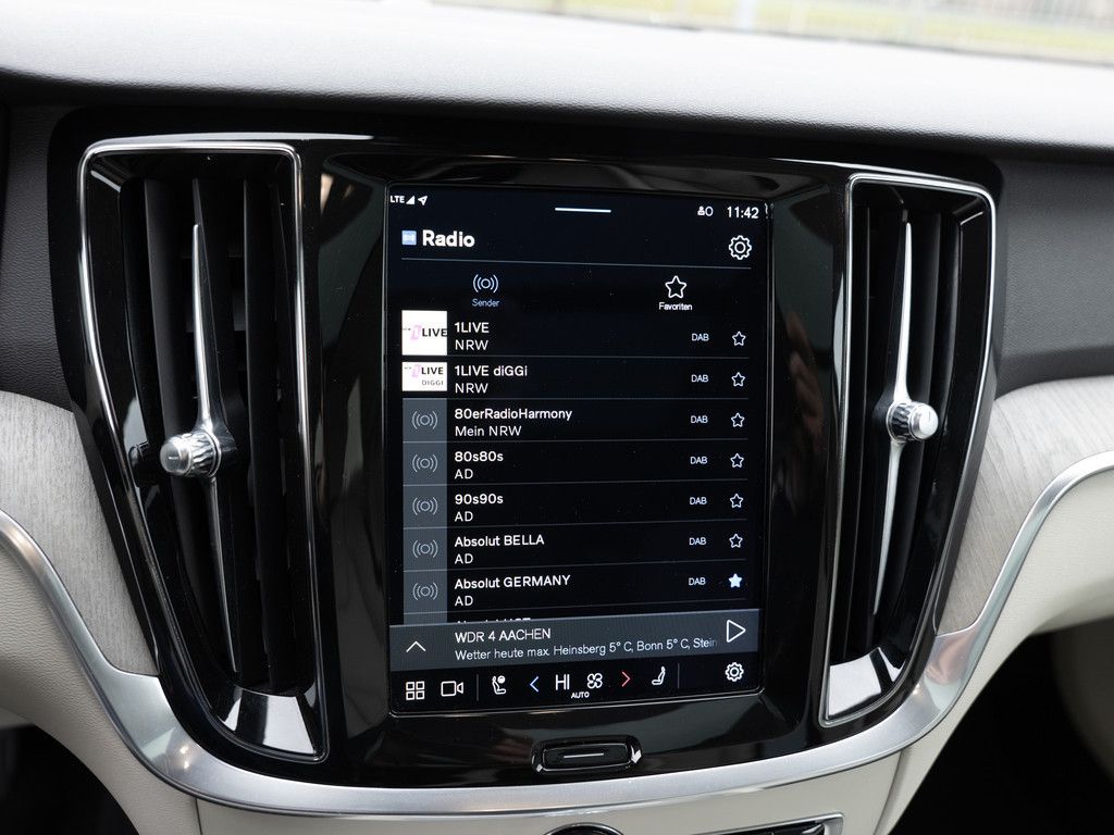 Volvo V60 Cross Country 2022