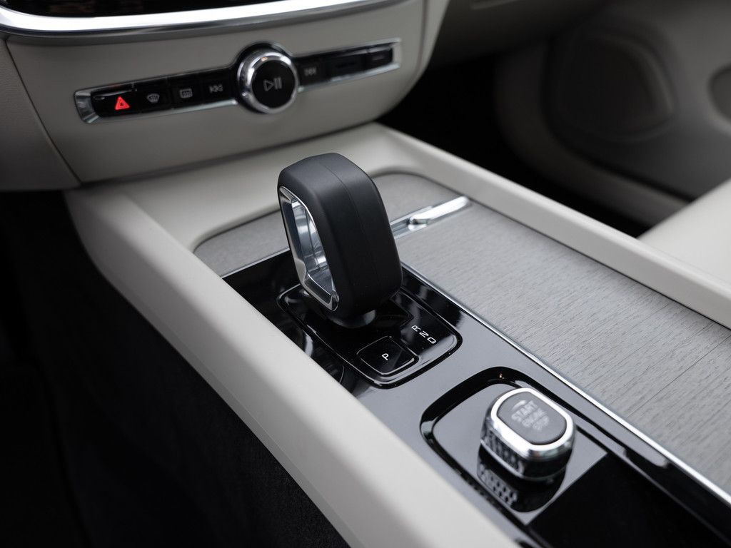 Volvo V60 Cross Country 2022