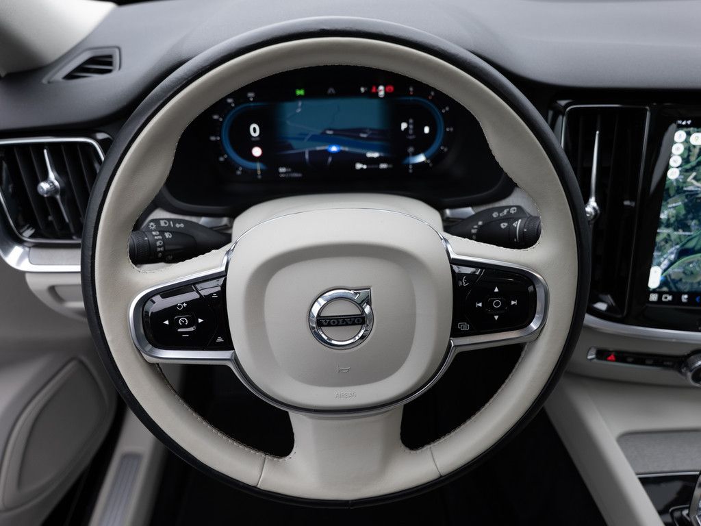 Volvo V60 Cross Country 2022