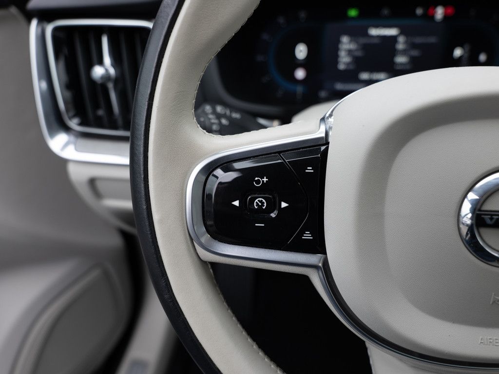 Volvo V60 Cross Country 2022