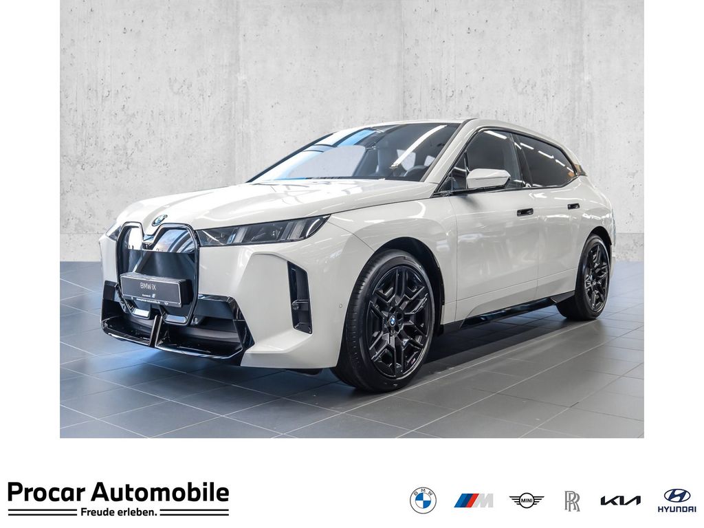 BMW iX