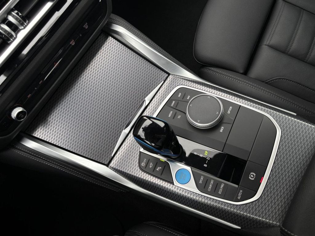 BMW i4 2023