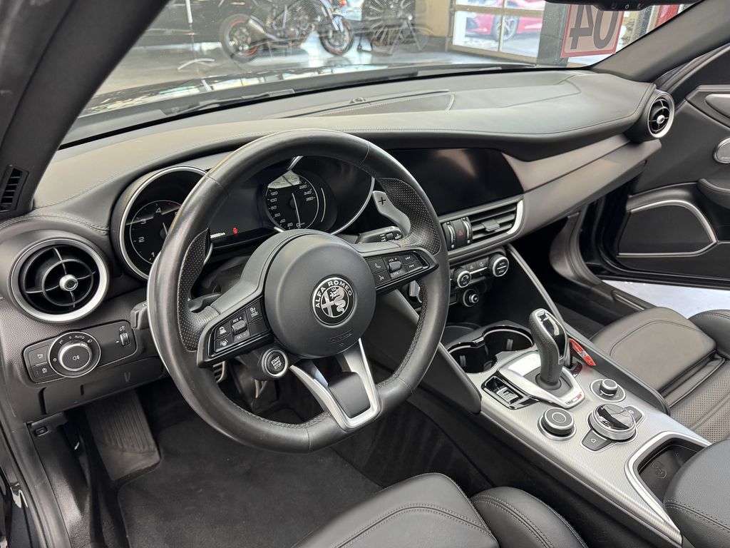 Alfa Romeo Giulia 2022