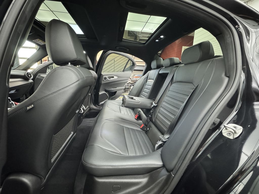 Alfa Romeo Giulia 2022