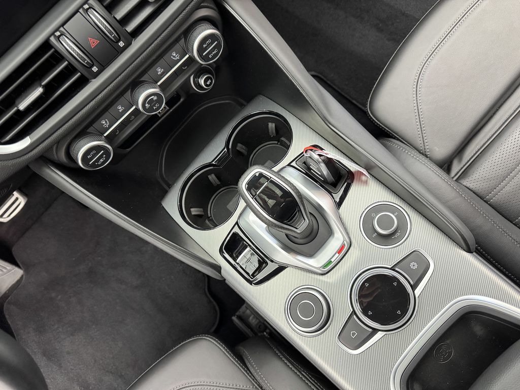 Alfa Romeo Giulia 2022