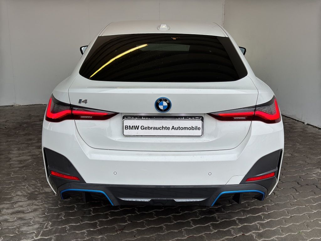 BMW i4 2025