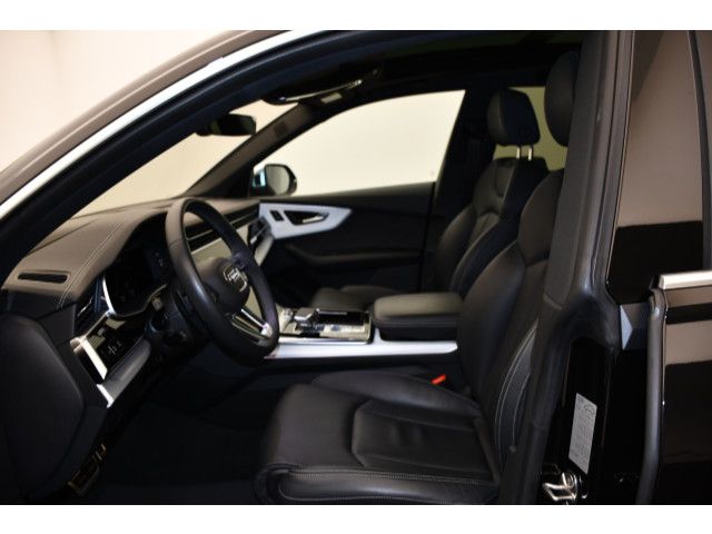 Audi SQ8 2023