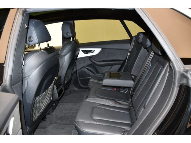 Audi SQ8 2023