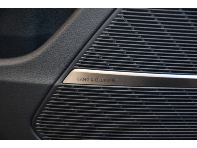 Audi SQ8 2023